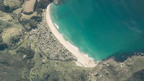 Live Taupo Bay surf cam showing spot conditions.